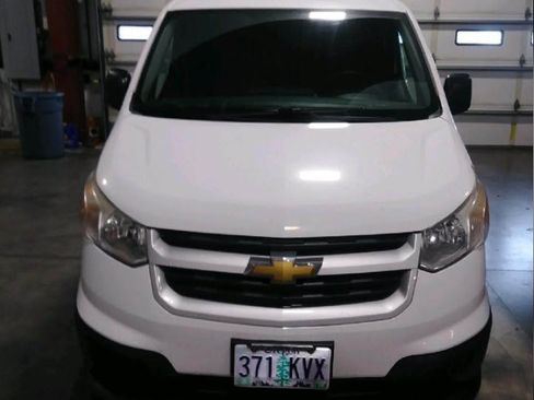 Used 2017 Chevrolet City Express LT image 2