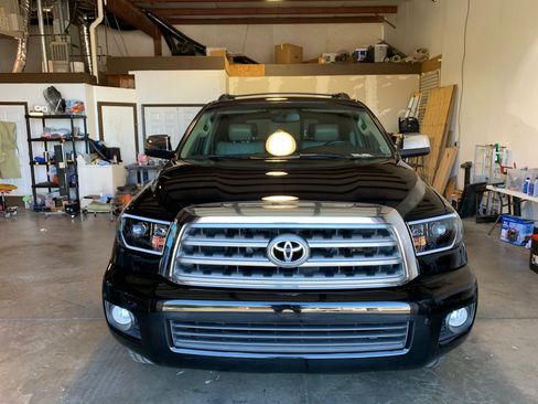Used 2008 Toyota Sequoia Limited RWD image 2