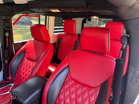 Used 2018 Jeep Wrangler Unlimited Sport S image 20