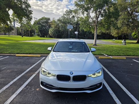 Used 2018 BMW 330i 330i Sedan 4D image 2