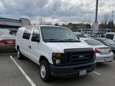 Used 2011 Ford E-150 and Econoline 150 w/ Commercial Cargo Van Pkg image 16