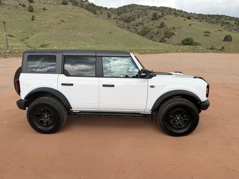 Used 2023 Ford Bronco Wildtrak AWD/4WD image 8