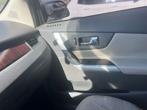 Used 2012 Ford Edge Limited FWD image 11