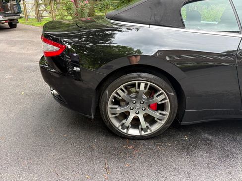 Used 2015 Maserati GranTurismo Convertible RWD image 6