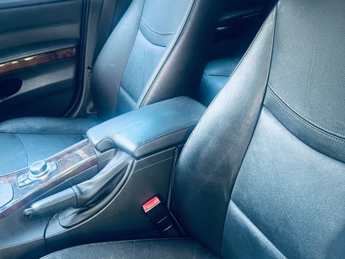 Used 2011 BMW 328i xDrive Sedan image 6