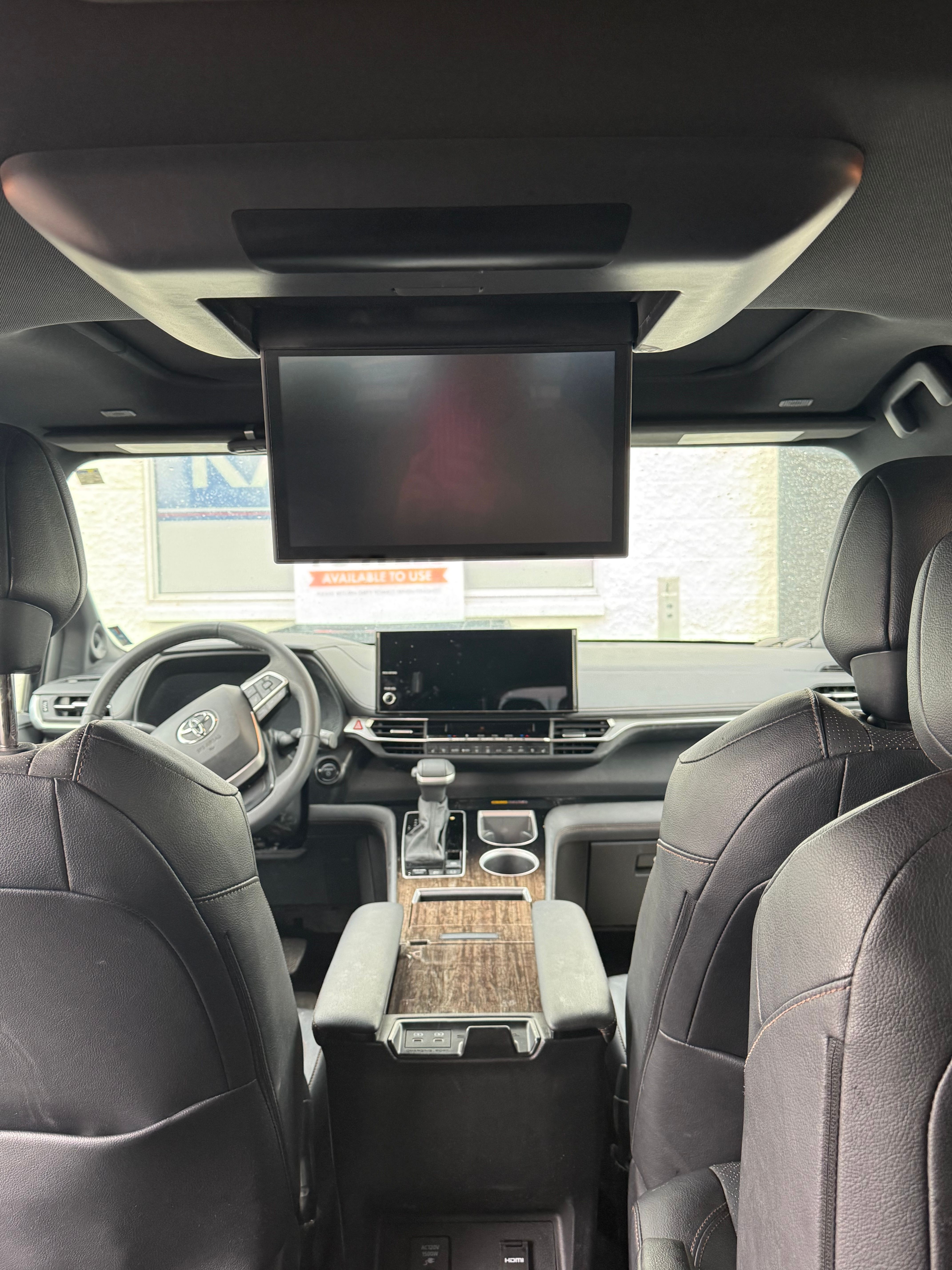 Used 2025 Toyota Sienna Limited AWD/4WD image 6