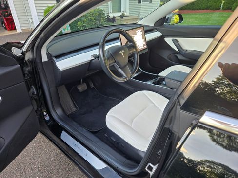 Used 2018 Tesla Model 3 Long Range AWD/4WD image 8