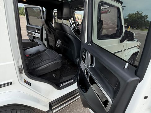 Used 2025 Mercedes-Benz G 550 image 21