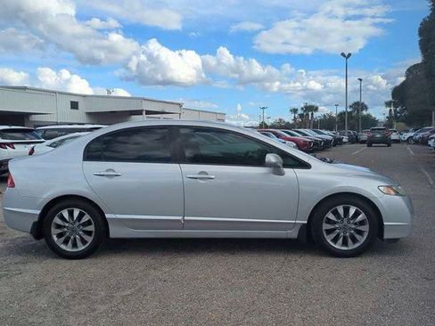 Used 2010 Honda Civic LX image 5