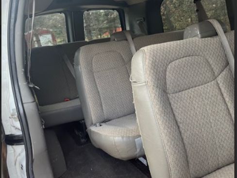 Used 2016 Chevrolet Express 3500 LT w/ LT Preferred Equipment Group image 9