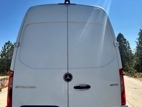 Used 2021 Mercedes-Benz Sprinter 1500 image 14