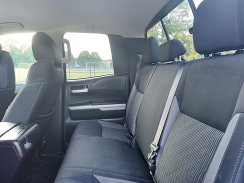 Used 2016 Toyota Tundra SR5 w/ TRD Off Road Package AWD/4WD image 6