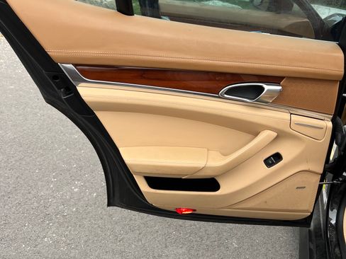 Used 2011 Porsche Panamera Turbo image 18
