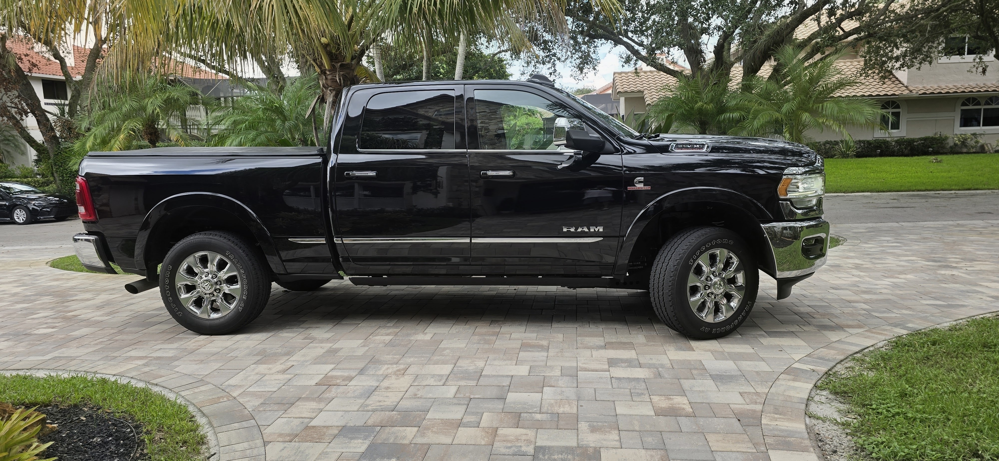 Used 2022 RAM 3500 Limited AWD/4WD image 6