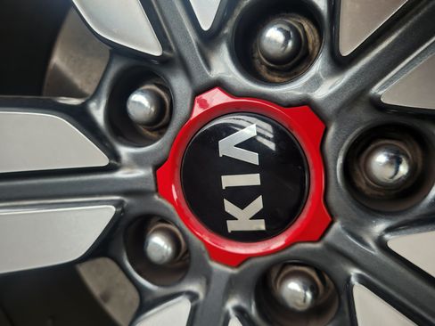 Used 2021 Kia Seltos SX w/ SX Sunroof Package image 10