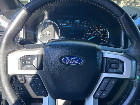 Used 2018 Ford F150 Lariat image 14