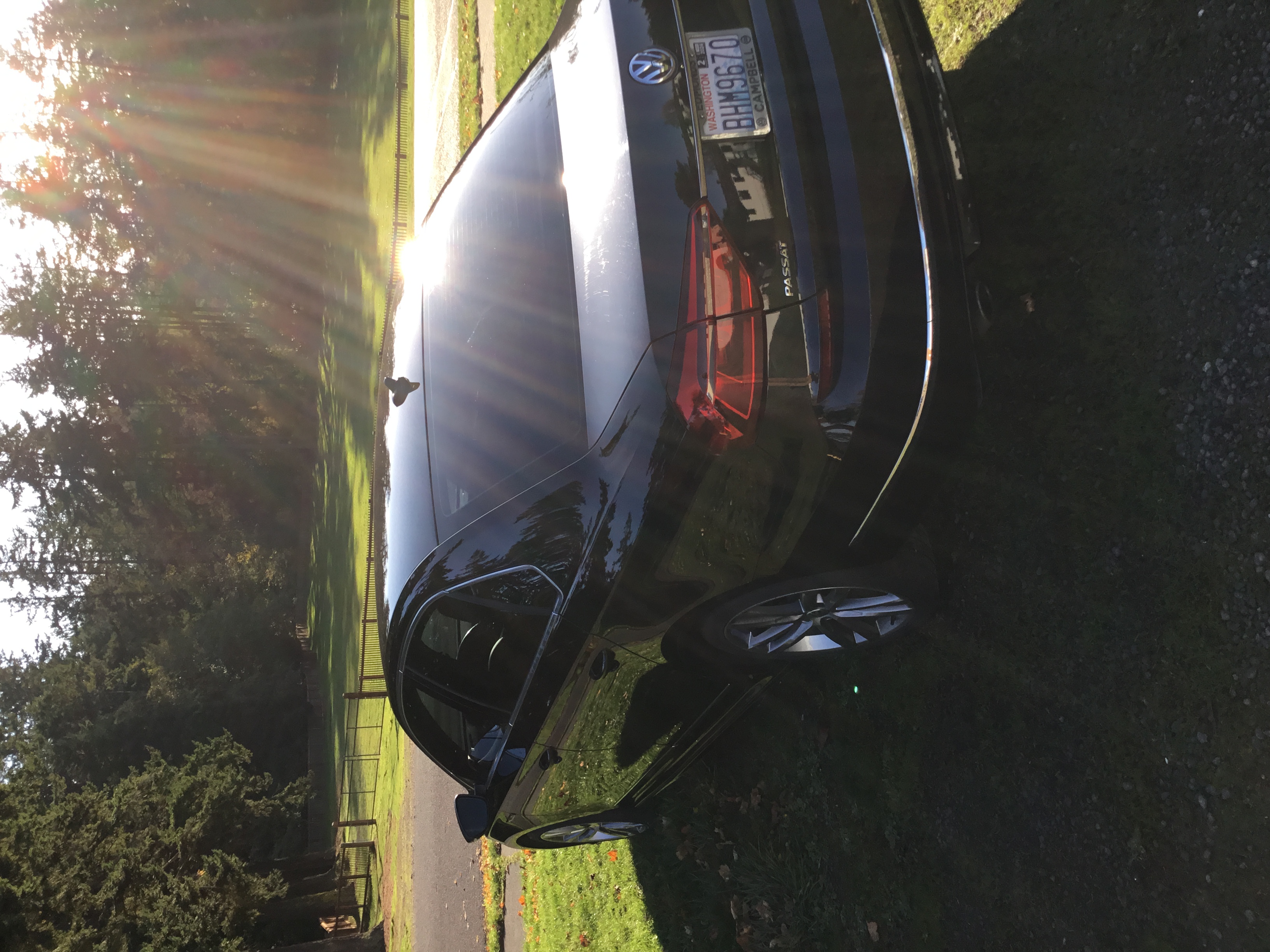 Used 2017 Volkswagen Passat 1.8T R-Line FWD image 2