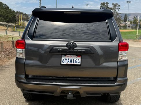 Used 2012 Toyota 4Runner Limited AWD/4WD image 8