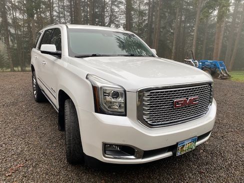 Used 2016 GMC Yukon Denali w/ Open Road Package image 1