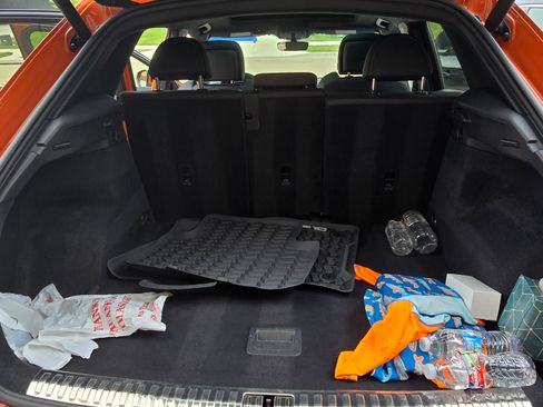 Used 2020 Audi Q3 2.0T Prestige w/ Prestige Package image 19