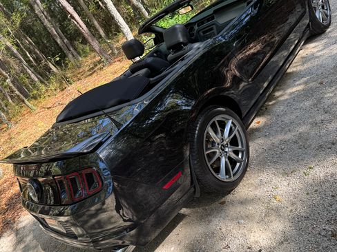 Used 2014 Ford Mustang GT Premium w/ Brembo Brake Package image 6