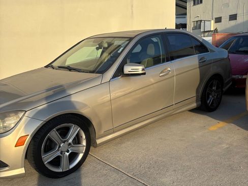 Used 2010 Mercedes-Benz C 300 Sedan image 5