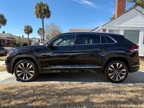 Used 2023 Volkswagen Atlas Cross Sport SEL Premium R-Line image 6