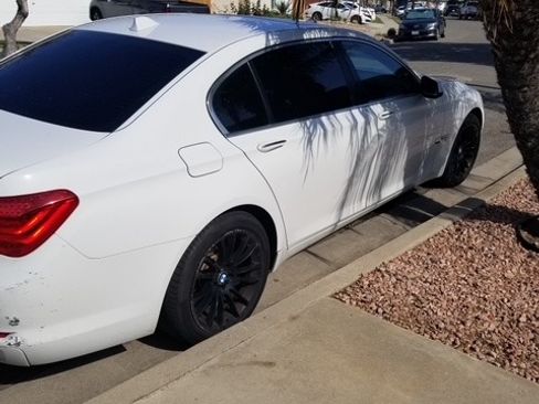 Used 2012 BMW 750Li RWD image 9