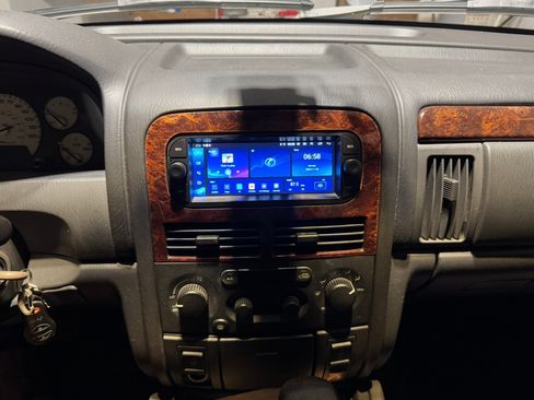 Used 2002 Jeep Grand Cherokee Overland image 6