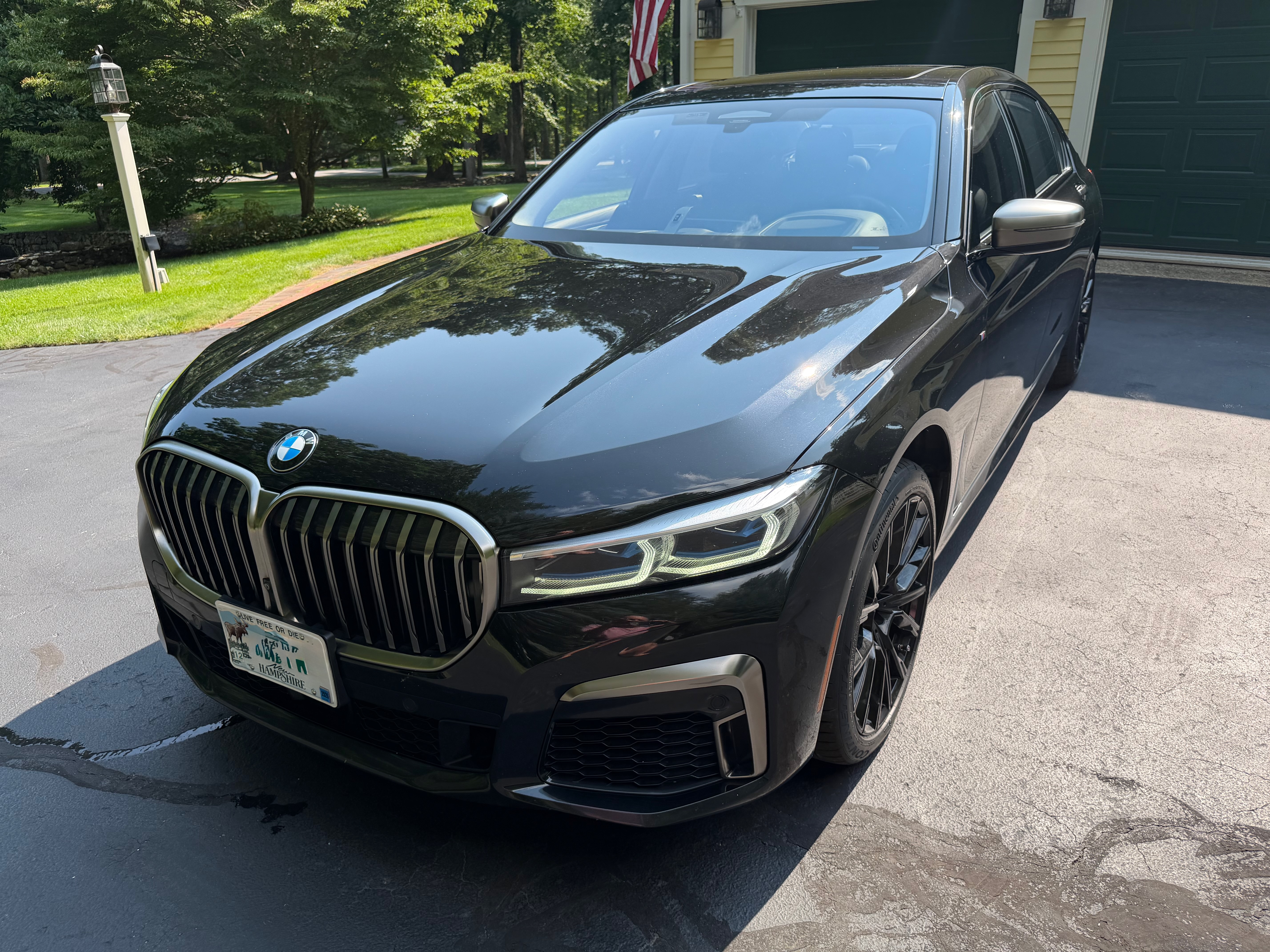 Used 2020 BMW M760i xDrive w/ Luxury Rear Seating Package AWD/4WD image 24