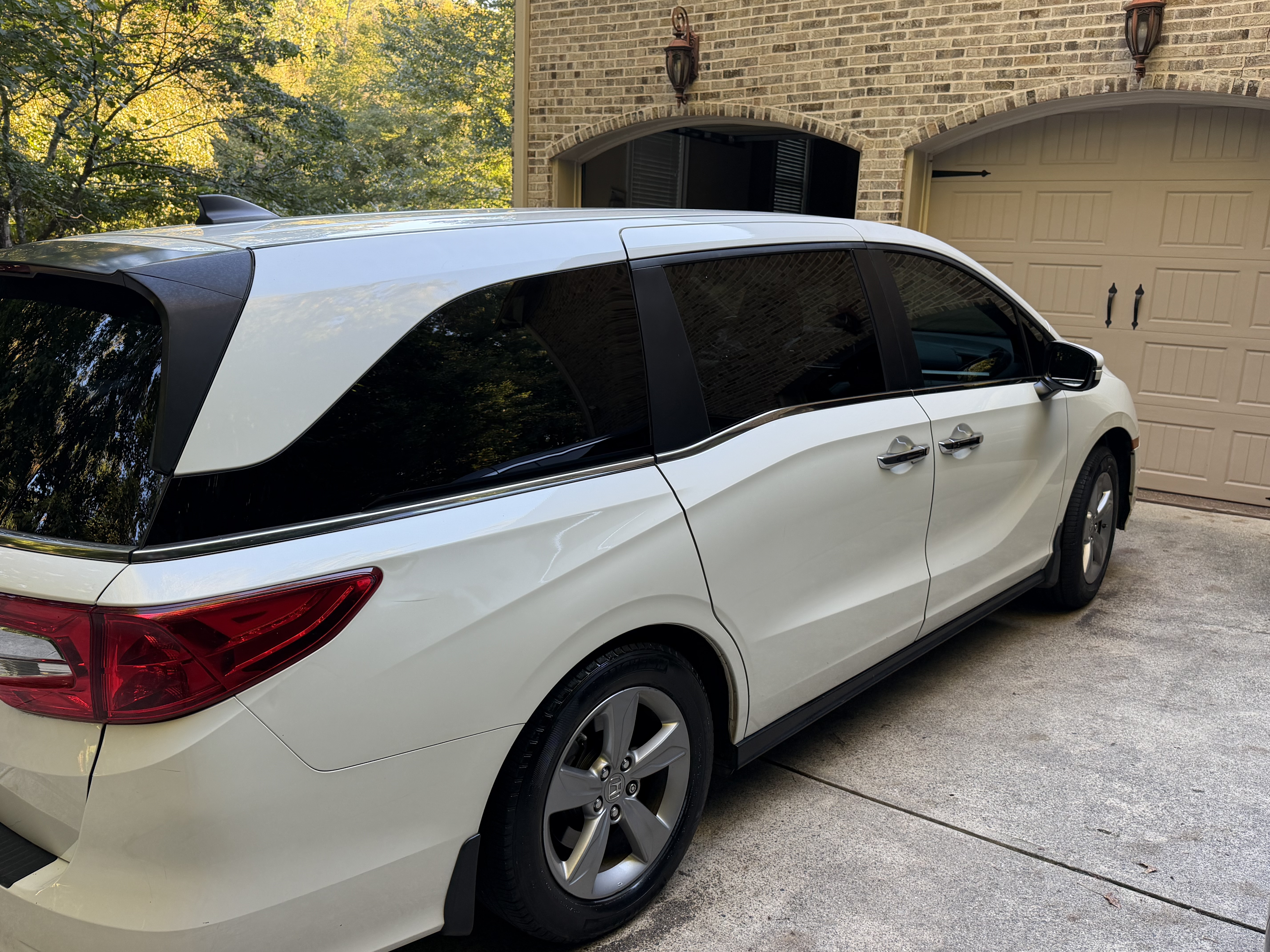 Used 2018 Honda Odyssey EX-L image 4