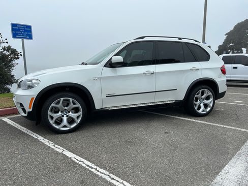 Used 2012 BMW X5 xDrive35i image 2