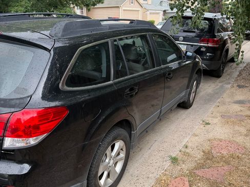 Used 2014 Subaru Outback 2.5i w/ Alloy Wheel Package AWD/4WD image 3