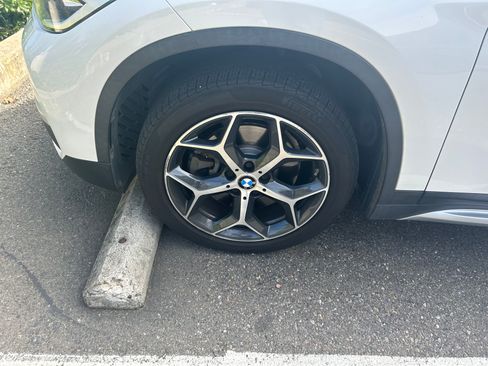 Used 2018 BMW X1 xDrive28i image 11