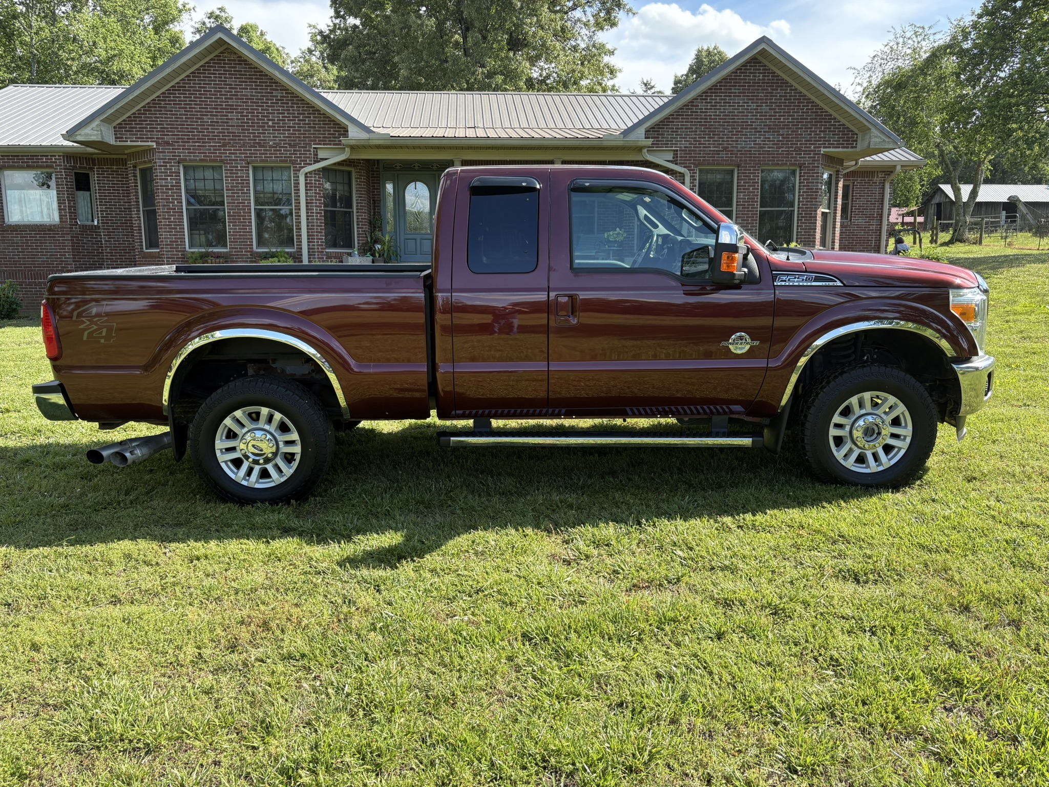 Used 2016 Ford F250 Lariat w/ Chrome Package AWD/4WD image 9