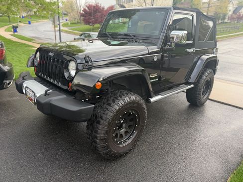 Used 2013 Jeep Wrangler Sahara w/ Mopar Chrome Edition Group image 9