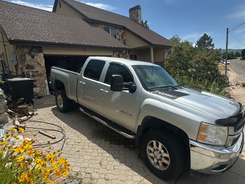 Used 2011 Chevrolet Silverado 2500 LTZ w/ LTZ Plus Package AWD/4WD image 4