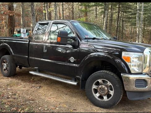 Used 2014 Ford F250 XLT image 2