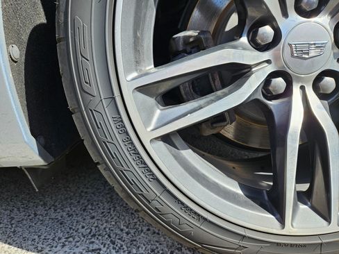 Used 2017 Cadillac CTS Vsport Premium image 11