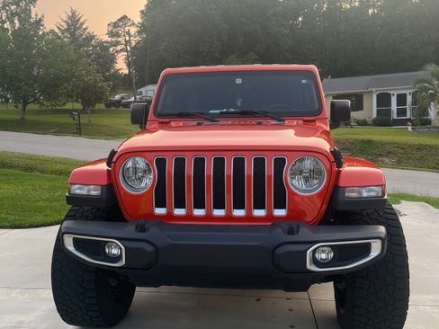 Used 2020 Jeep Wrangler Unlimited Sahara image 5