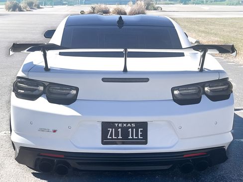 Used 2021 Chevrolet Camaro ZL1 image 5