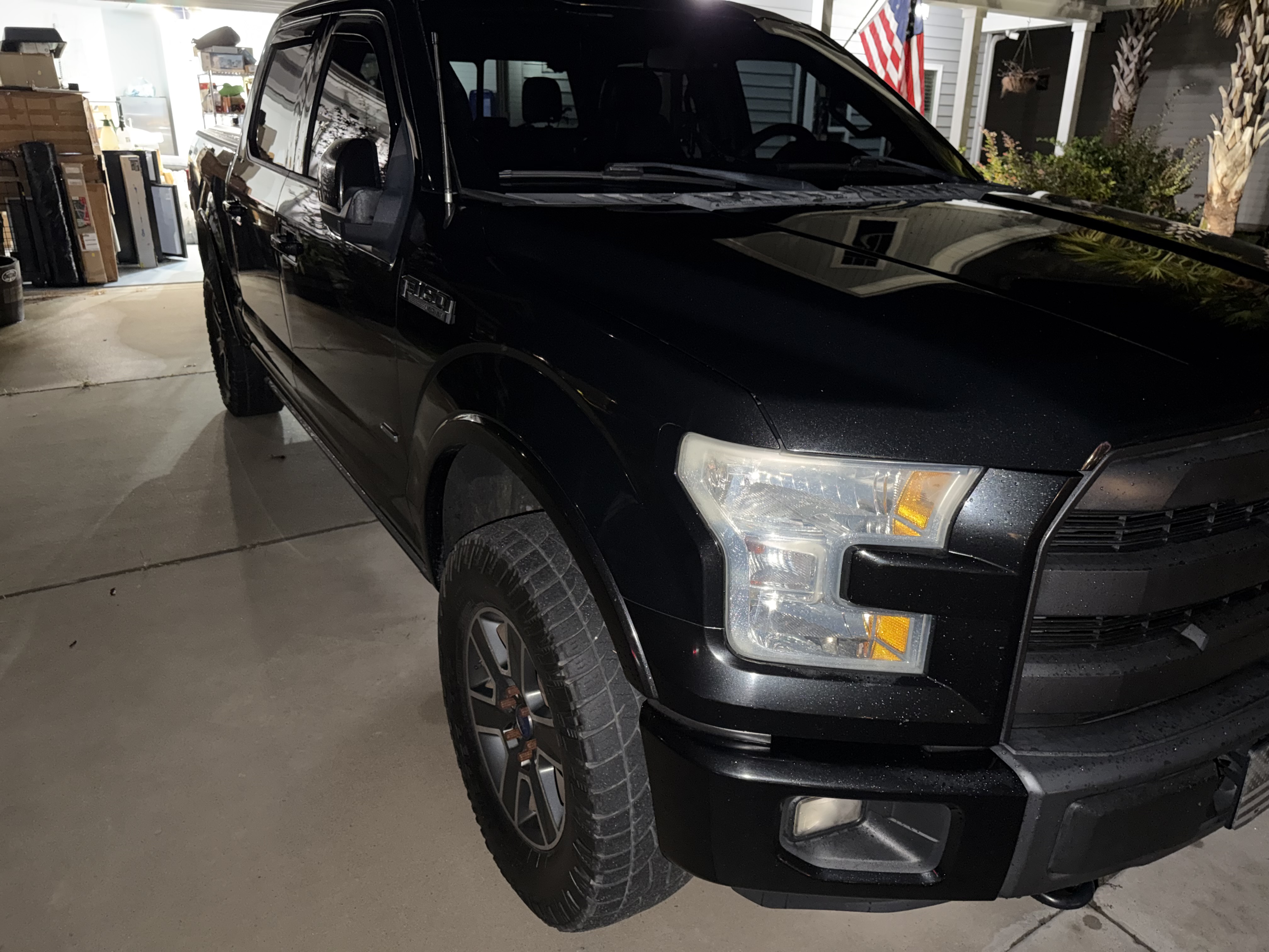 Used 2015 Ford F150 Lariat AWD/4WD image 4