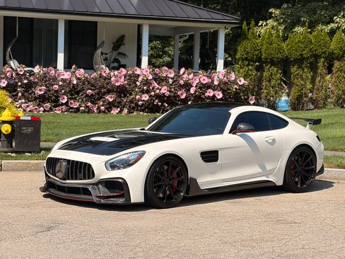 Used 2016 Mercedes-Benz AMG GT S image 4