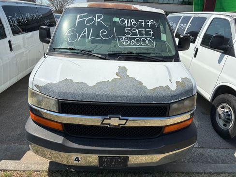 Used 2008 Chevrolet Express 3500 Passenger w/ LT Preferred Equipment Group image 6