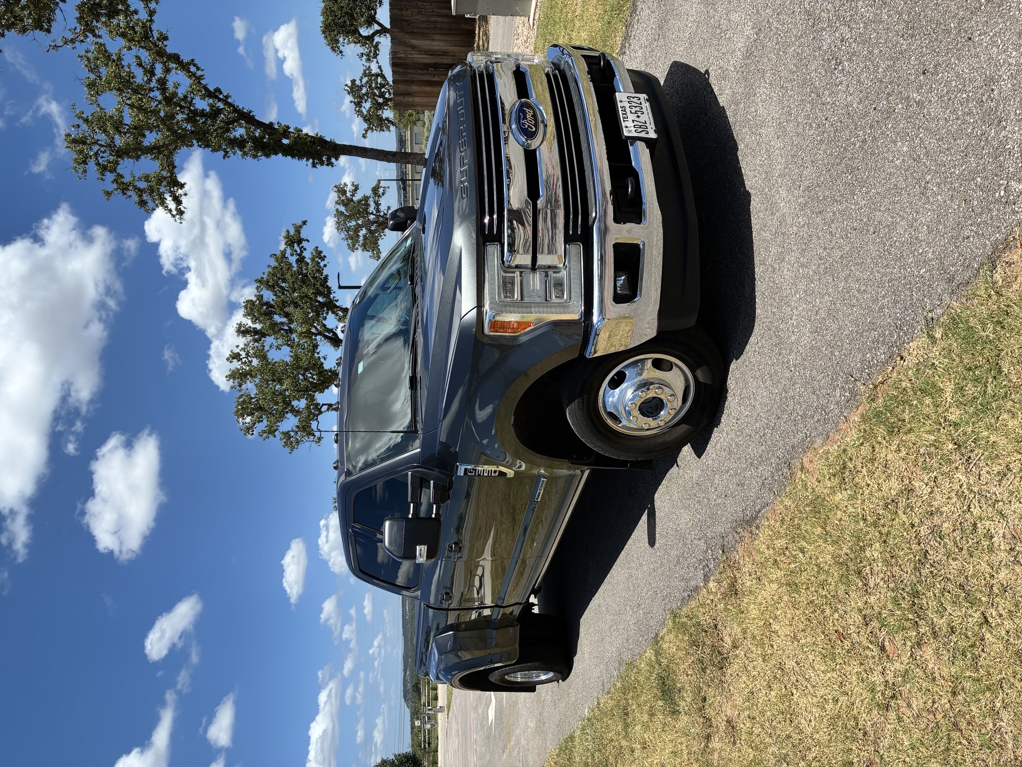 Used 2018 Ford F350 Lariat w/ Lariat Ultimate Package AWD/4WD image 1