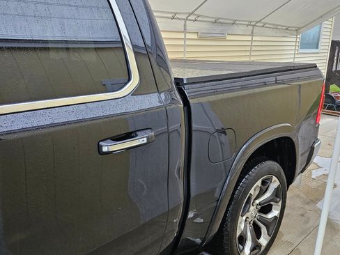 Used 2019 RAM 1500 Laramie Longhorn image 8