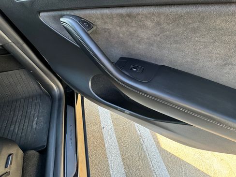 Used 2023 Tesla Model Y Performance AWD/4WD image 27