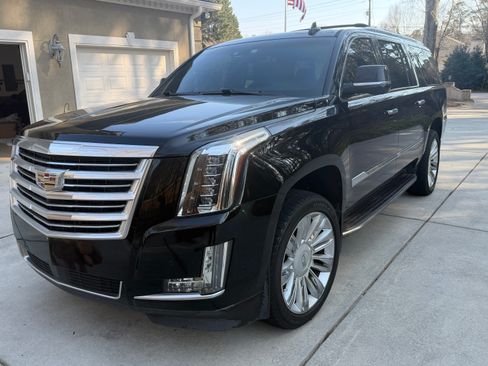 Used 2015 Cadillac Escalade ESV Platinum image 2