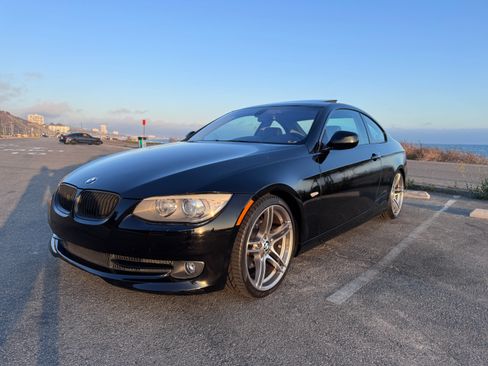 Used 2011 BMW 328i Coupe RWD image 4