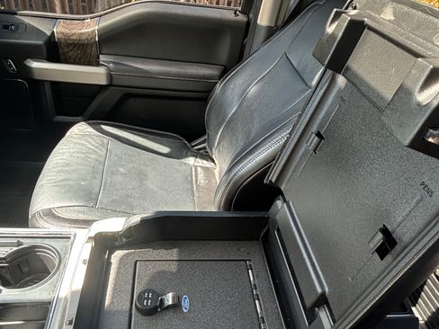 Used 2019 Ford F250 Lariat w/ Lariat Ultimate Package AWD/4WD image 22